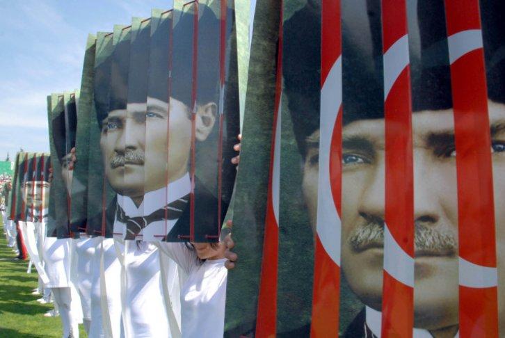 23 Nisan Coşkuyla Kutlanıyor