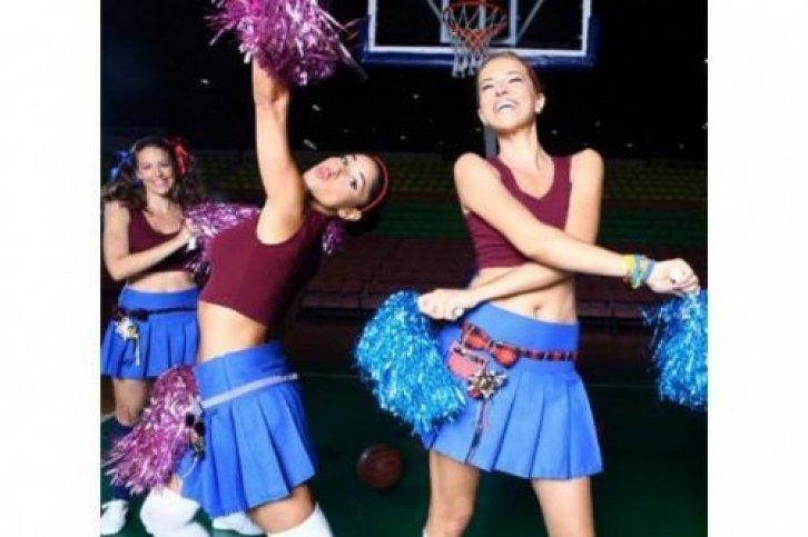 Burcu Esmersoy'dan annelik provası