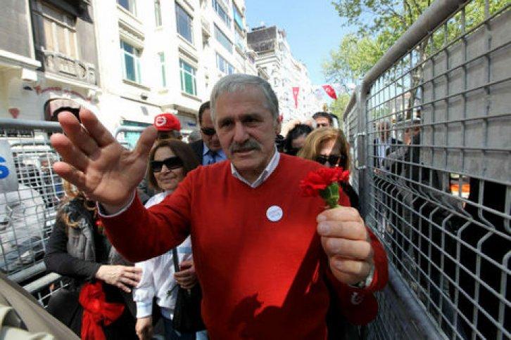  Taksim'de 1 Mayıs coşkusu - Resim 25