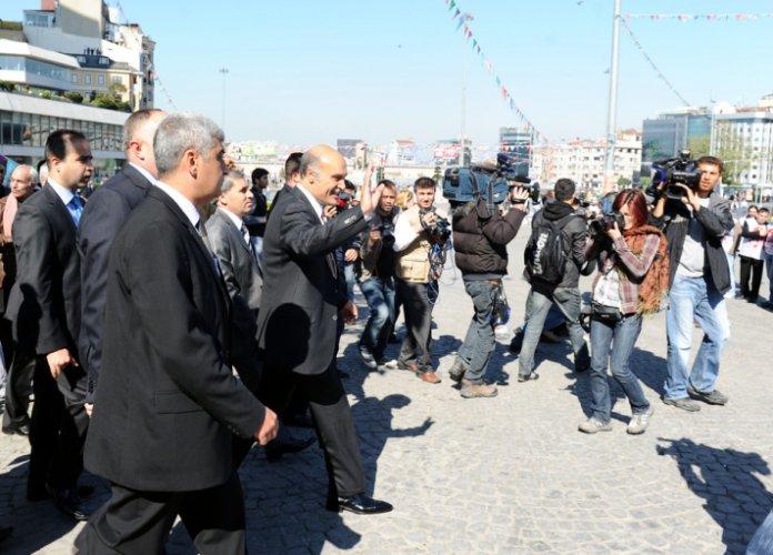  Taksim'de 1 Mayıs coşkusu - Resim 4