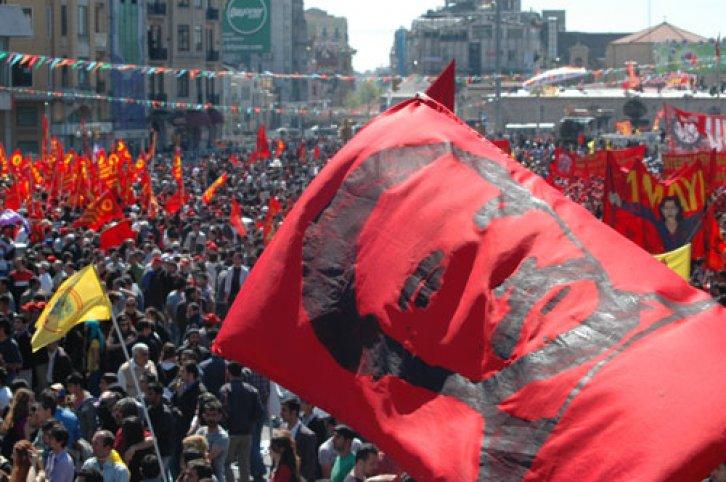Coşkulu 1 Mayıs'tan enteresan kareler - Resim 27