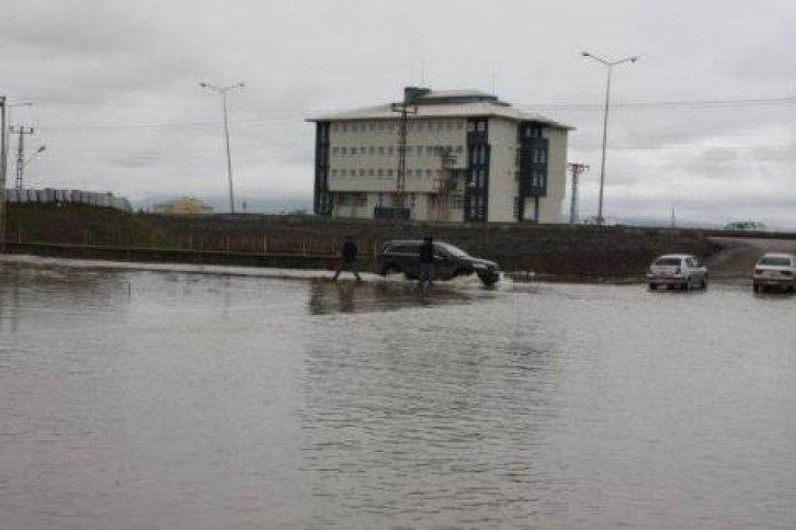 Ağrı'da 5 bin ev sular altında kaldı - Resim 7