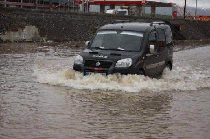 Ağrı'da 5 bin ev sular altında kaldı - Resim 6