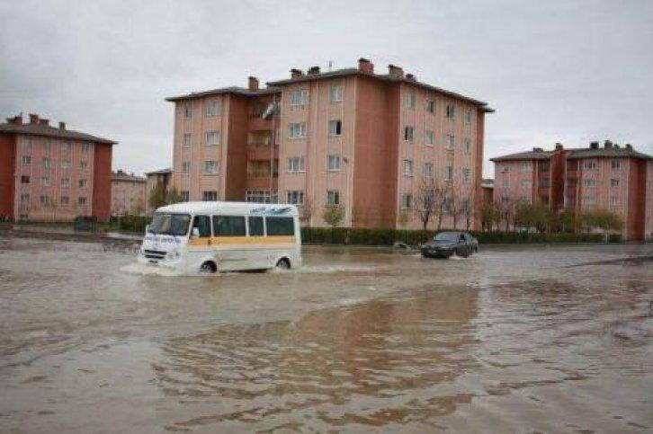Ağrı'da 5 bin ev sular altında kaldı - Resim 9