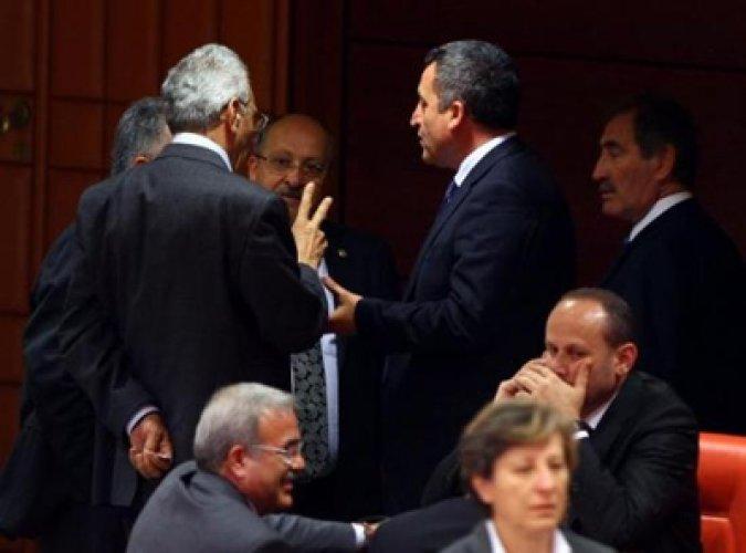 AKP'li vekiller yumruk yumruğa geldi - Resim 6