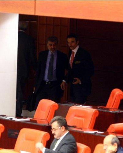 AKP'li vekiller yumruk yumruğa geldi - Resim 2
