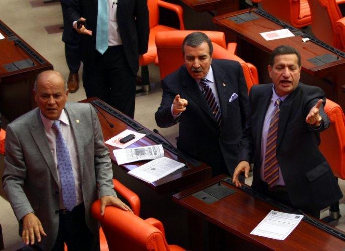 Meclis'te Atatürk kavgası 