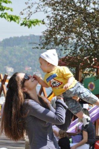 Selin Toktay çocuklarıyla 