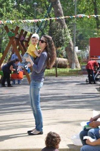 Selin Toktay çocuklarıyla 