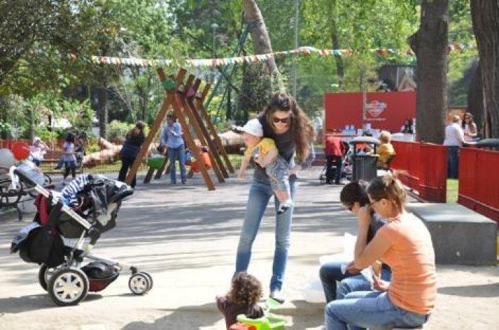 Selin Toktay çocuklarıyla 