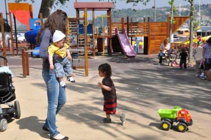 Selin Toktay çocuklarıyla 