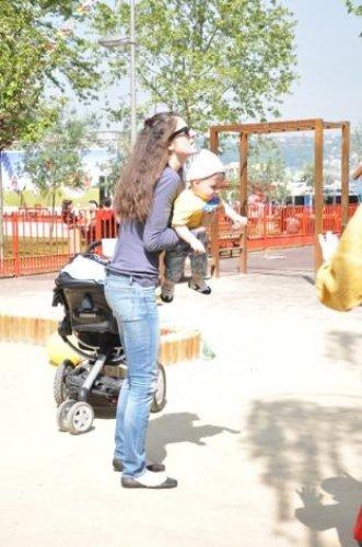 Selin Toktay çocuklarıyla 