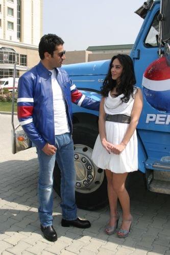 Perihan Ünlücan ve Kenan İmirzalıoğlu - Resim 3