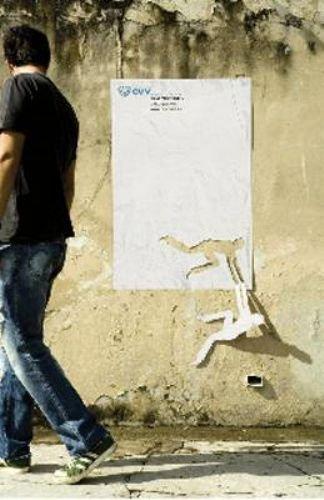 Bu afişlere dikkat  - Resim 24