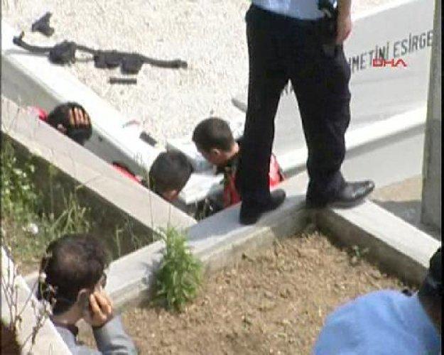 İstanbul’da çatışma: 1 polis şehit - Resim 9