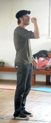 Kıvanç Tatlıtuğ-Grease 2010 - Resim 3