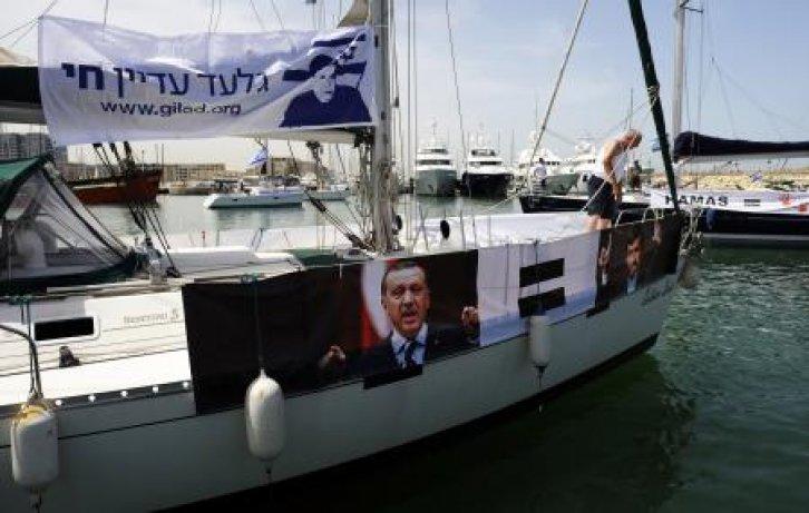 İsraillilerden denizde protesto - Resim 4