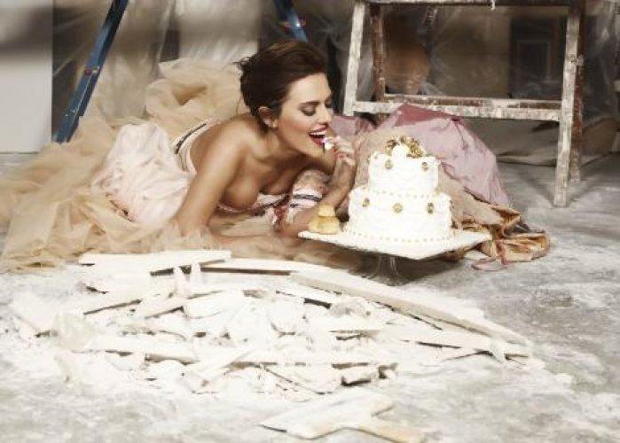 Demet Akalın Billboard Mayıs 2010 - Resim 1