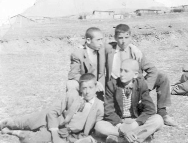 Kemal Kılıçdaroğlu'nun lise hatırası fotoğrafları