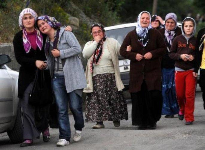 Madenciler son yolculuğuna uğurlanıyor - Resim 4