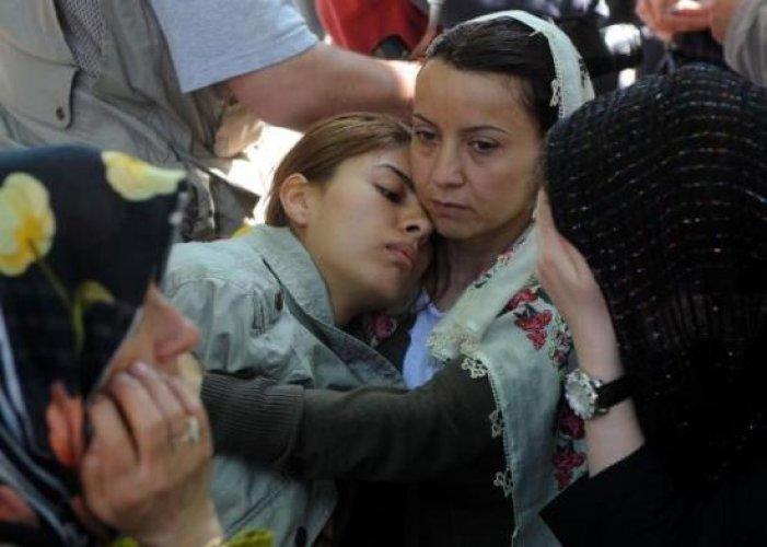 Madenciler son yolculuğuna uğurlanıyor - Resim 17