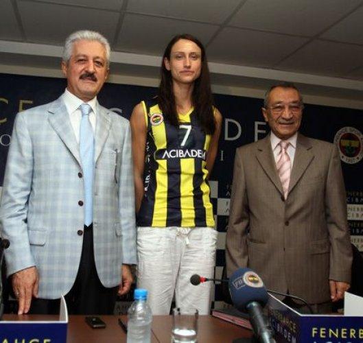 Christiane Fürst Fenerbahçe Acıbadem’de