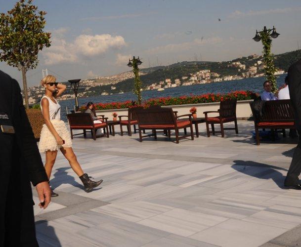 Rihanna Istanbul'un Keyfini Çıkarttı - Resim 11