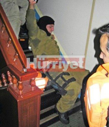 Gemi baskınında ağlayan İsrail komandoları