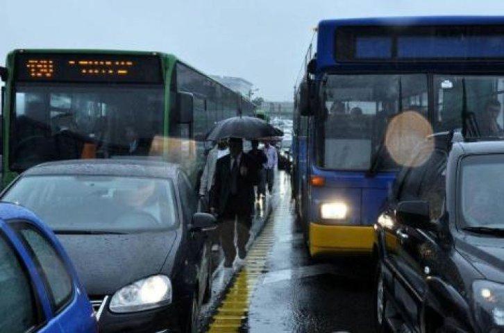İstanbul'da sağnak yağış - Resim 37