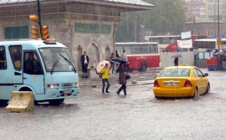 İstanbul'da sağnak yağış - Resim 44