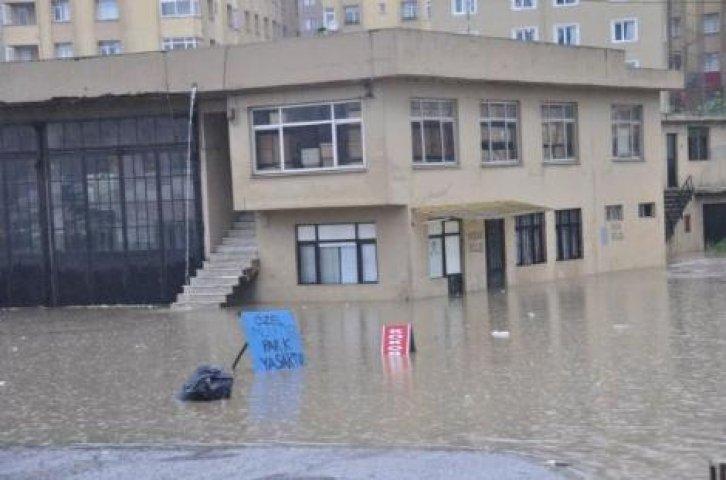 İstanbul'da sağnak yağış - Resim 39