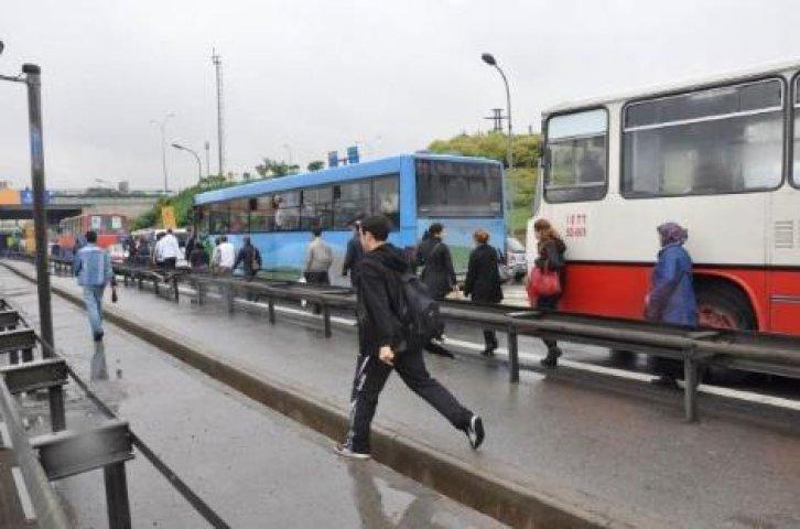 İstanbul'da sağnak yağış - Resim 19