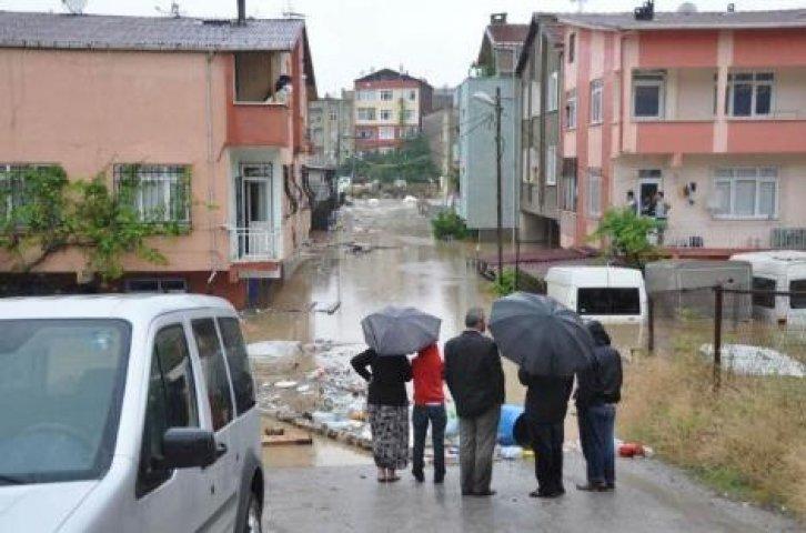 İstanbul'da sağnak yağış - Resim 40