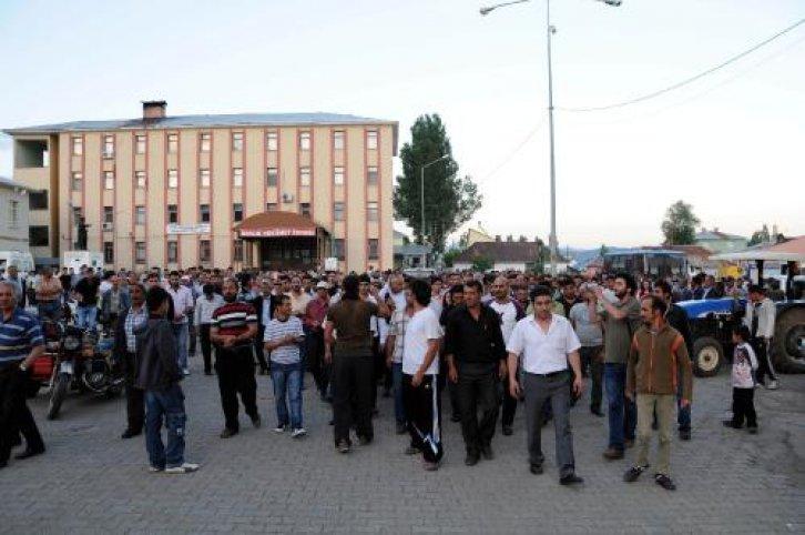 Ovacık'ta AKP'li vekile linç girişimi  - Resim 14