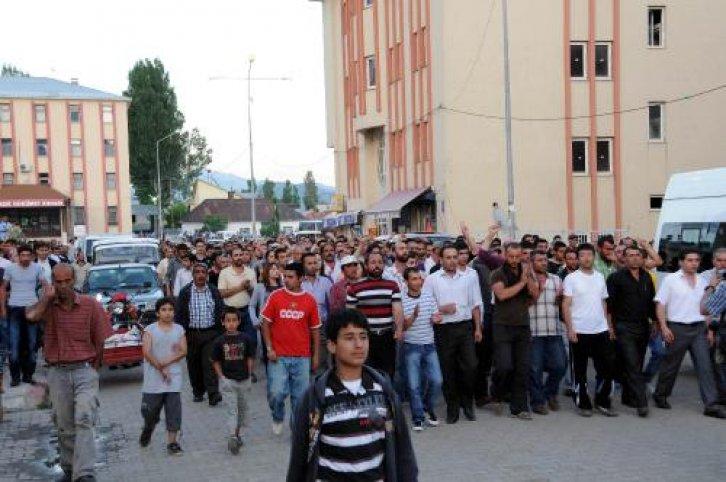 Ovacık'ta AKP'li vekile linç girişimi  - Resim 13