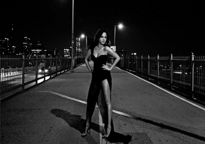 Ayşe Özyılmazel'den seksi Newyork pozları