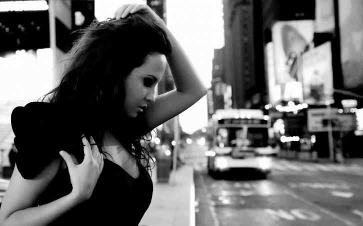 Ayşe Özyılmazel'den seksi Newyork pozları