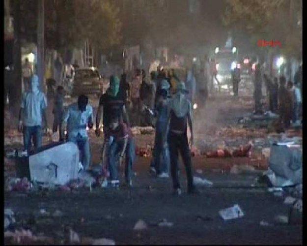 Diyarbakır'da korsan gösteri  - Resim 3
