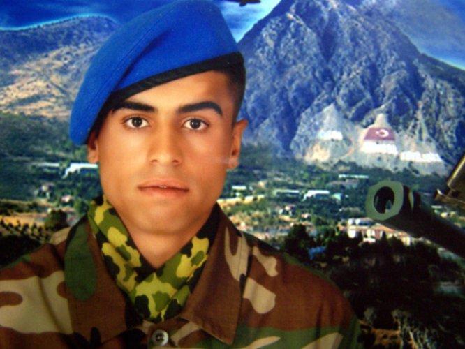 Şehitlerin baba evlerine ateş düştü