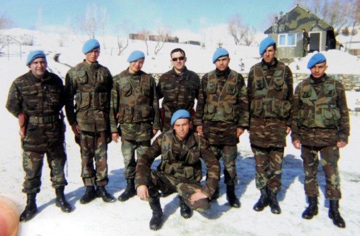 Şehitlerin baba evlerine ateş düştü