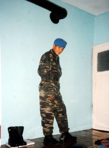 Şehitlerin baba evlerine ateş düştü