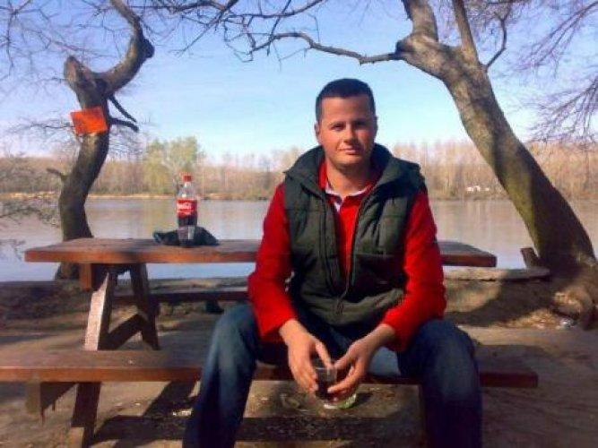 Şehitlerin baba evlerine ateş düştü