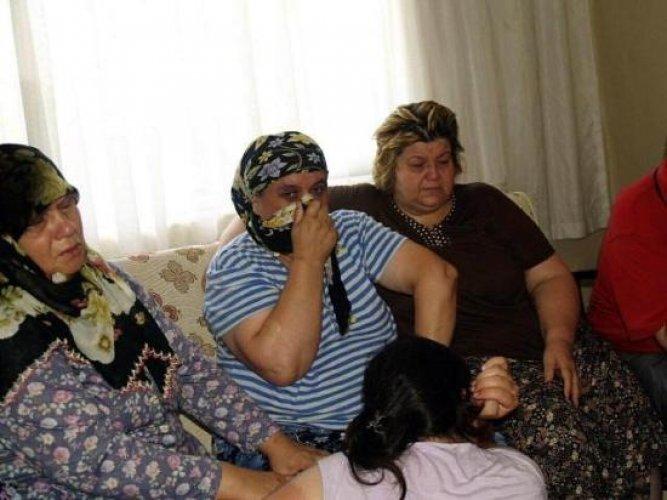 Şehitlerin baba evlerine ateş düştü