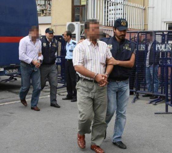 Bombacıların yakınlarından alkış şov