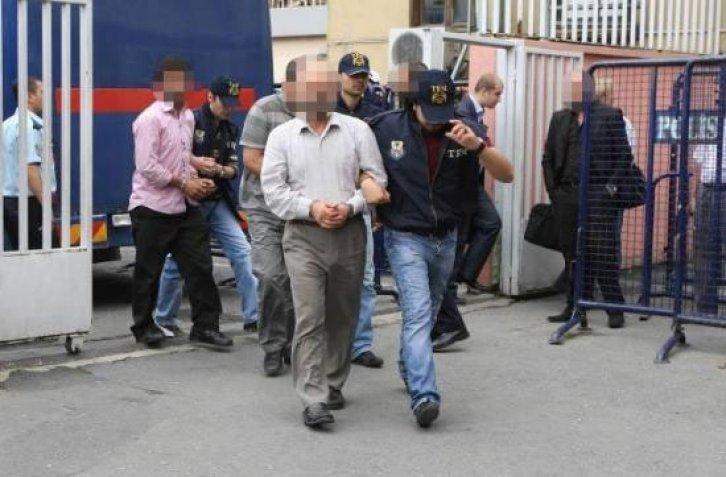 Bombacıların yakınlarından alkış şov