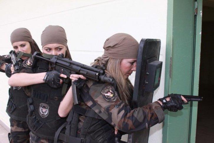 Özel Harekat'ın en güzel kadın polisleri 