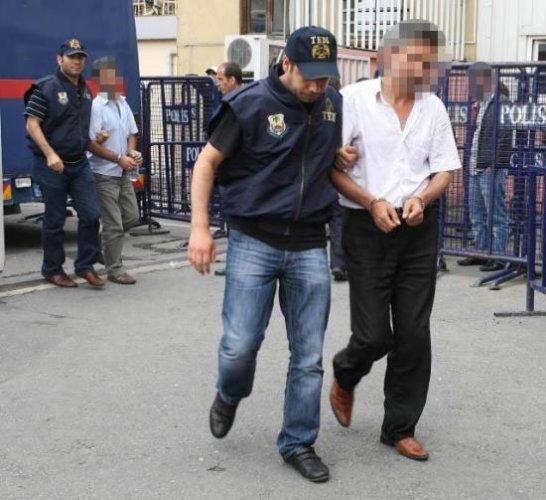 Bombacıların yakınlarından alkış şov