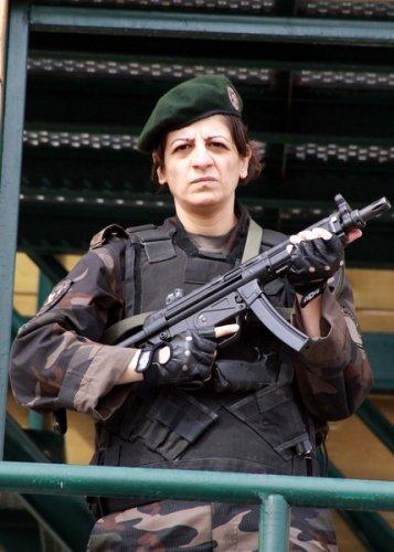 Özel Harekat'ın en güzel kadın polisleri 
