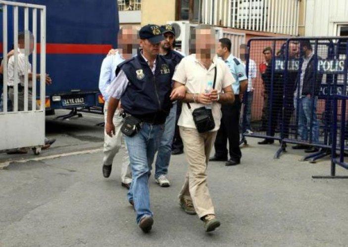 Bombacıların yakınlarından alkış şov