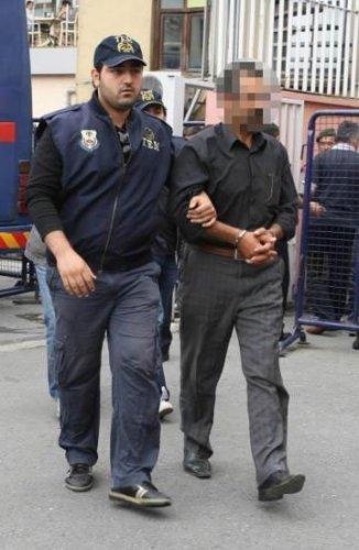 Bombacıların yakınlarından alkış şov